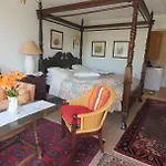 Naesbydale Hotel *